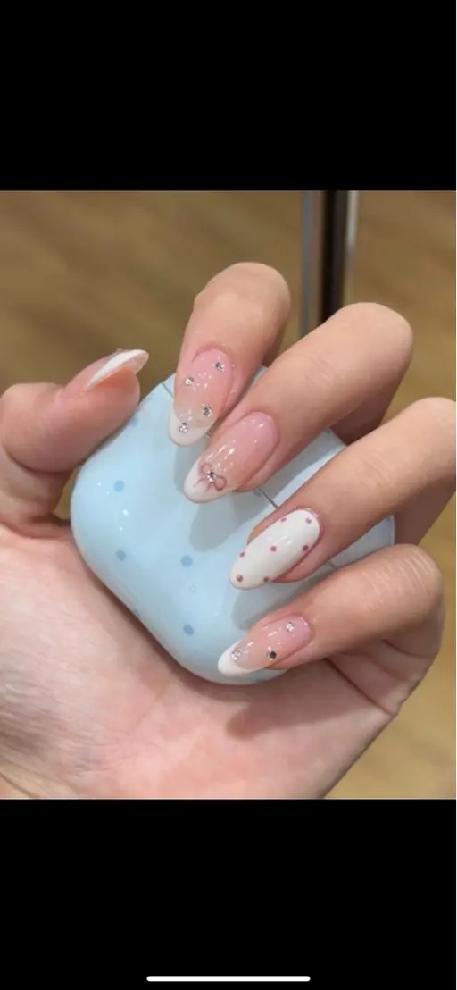 ✨チップ長さ出し＋チークネイル＋マグネットフレンチ✨
