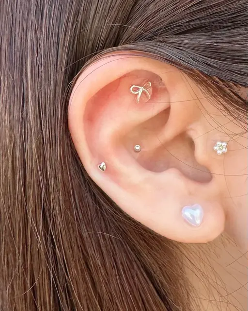 耳つぼジュエリー10粒+ネイルケア