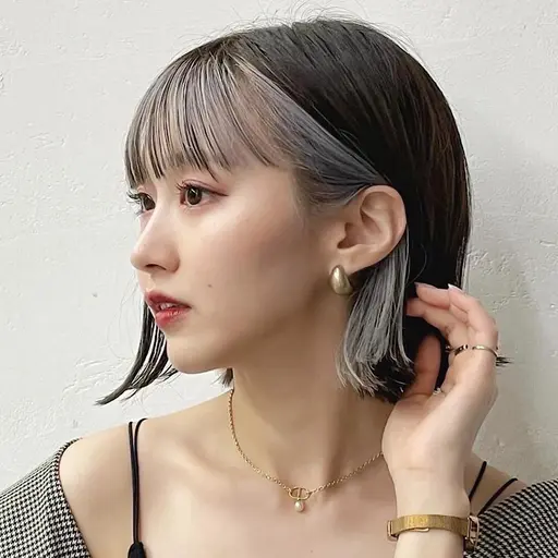 🚨平日限定🚨カット➕プレミアム艶カラー➕髪質改善トリートメント🫧