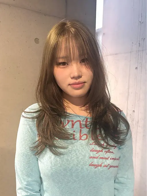 ブリーチなしで叶う透明感ダブルカラー＋カット🧚