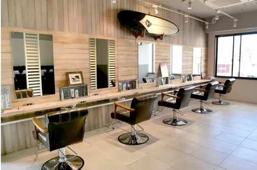 HAIR&MAKE EARTH シキテン