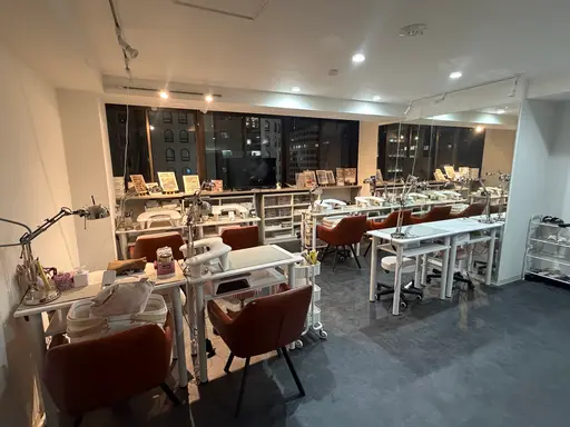 3-Leah Nail心斎橋店