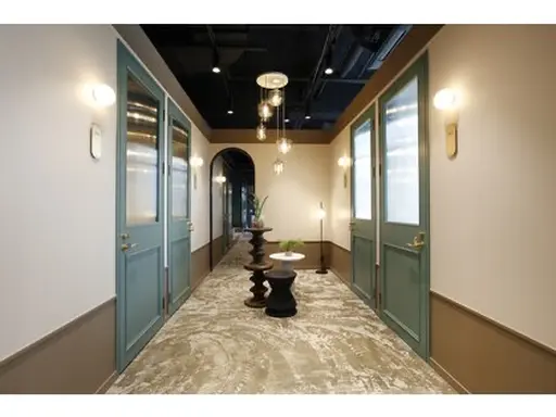 The Apartment of Solon