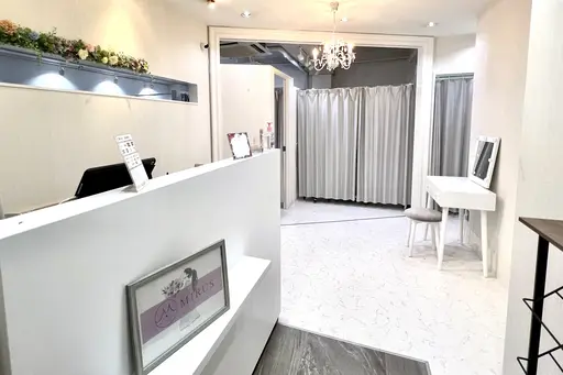 MIRUS EyeBeauty&Nail上大岡駅前店