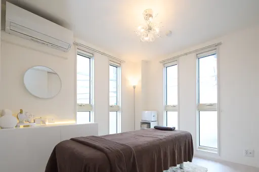 エストリア所沢店