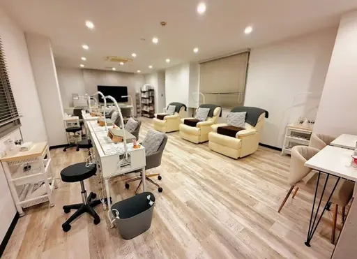 Lunoa eyelash salon