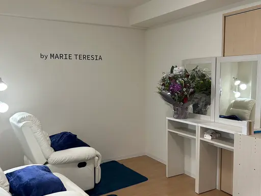 by MARIE TERESIA 中崎町店