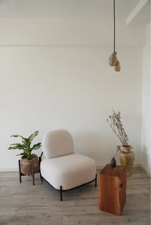 Nail & Eye ao. Yakuin