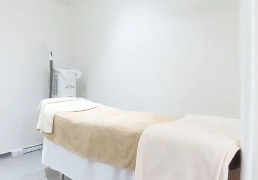 シャルトルズ広島八丁堀