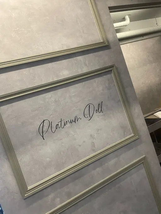 PLATINUM DOLL 梅田店