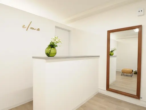 小顔フェイシャルサロンelma