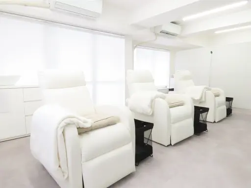 ホワイトニングカフェ 新宿店