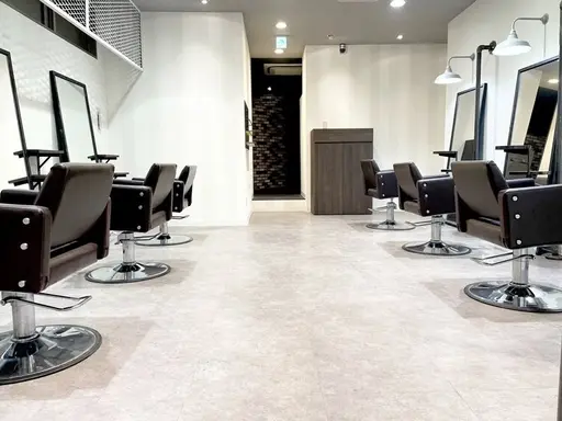 ELIS＆PLATINUMDOLL四条烏丸店