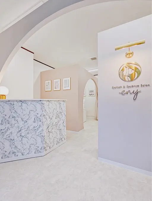 まつ毛と眉毛の専門店eny 千葉中央