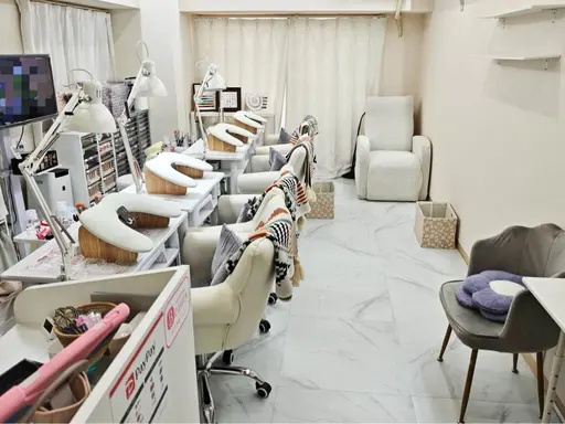 ELIA nail salon