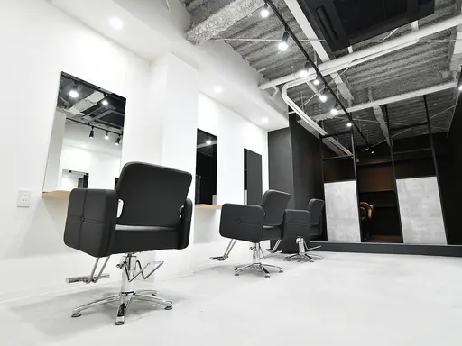 _WHITE By luce 西宮店 【アンダーバーホワイト】