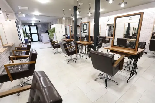 Rubik's京橋×ミルボンAujua認定サロン【ルービック】