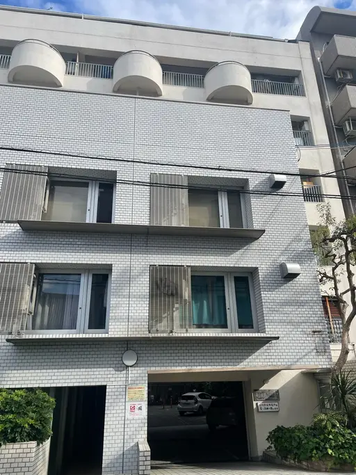 eyelash_nail. ANTISE