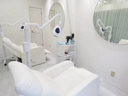 ホワイトニングカフェ小山店