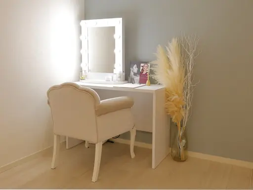 For...-private salon-