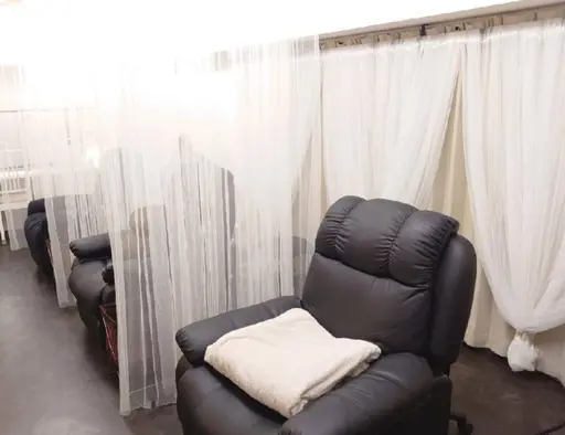 nail&eyelash Famille池袋東口店