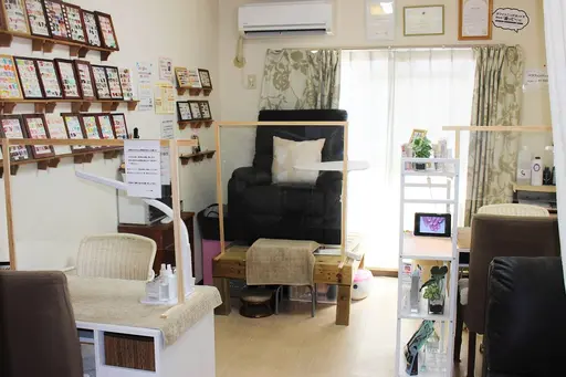 ネイル&ホワイトニング　Yu-a 