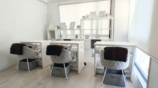 ネイルサロン ティーエヌ 三軒茶屋駅前店