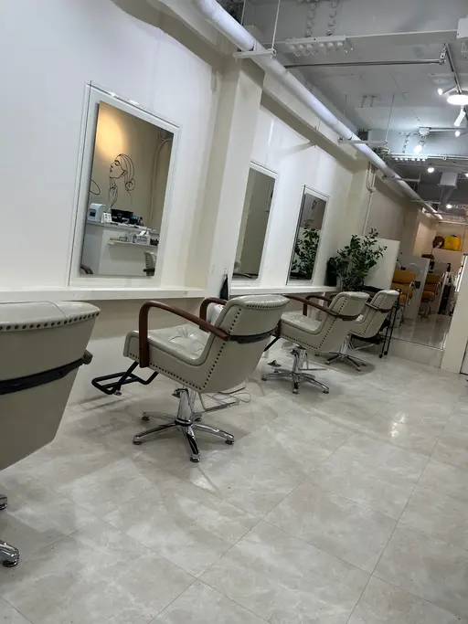 CARINA PRIVATE SALON《カリーナ》