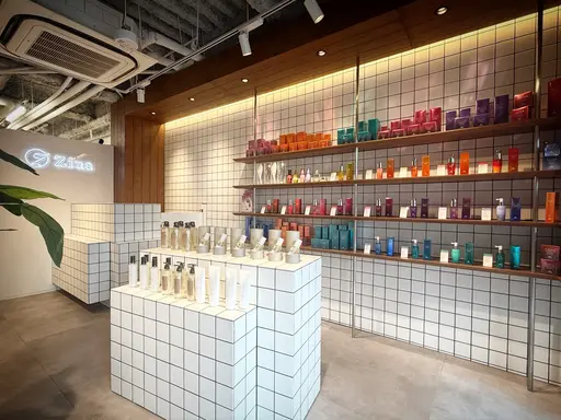 全席個室美容室 Zina 浦和 髪質改善&トリートメント【ジーナ】