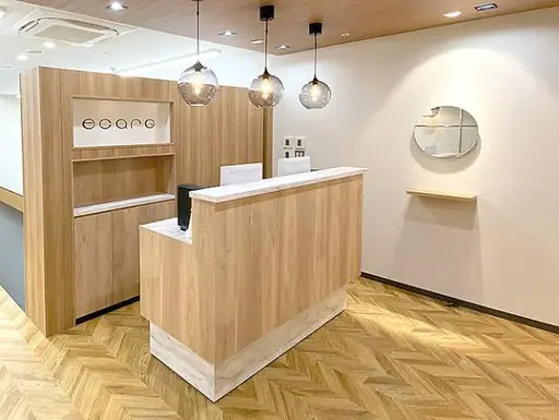 エサージュ川崎店