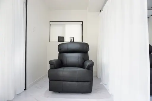 アイブロウサロン LUMICIA. -TOKYO- 福岡天神店【眉毛専門店】