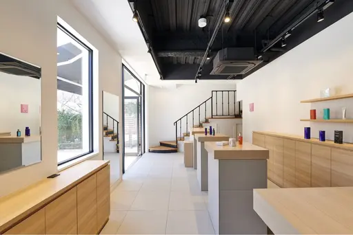 White House芦屋さくら並木店