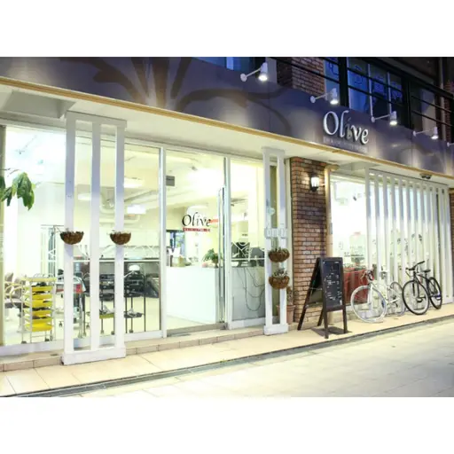 ヘアスタジオ オリーブ ドーム前店