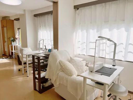 Private nail salon La Fleur