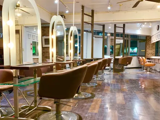 Emerge 川崎駅店【エマージュ】