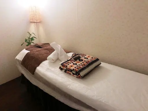 痩身 アロマ フェイシャルエステサロン Forest Season 本郷三丁目駅前店