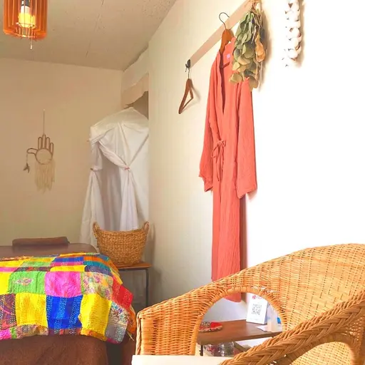 Oriental Salon AKARi