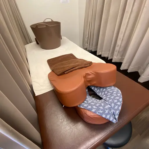 ナイン整骨院　新宿院