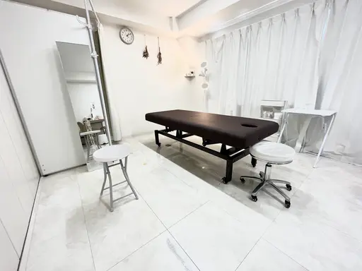 【小顔矯正専門】美容整体 小顔smile