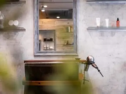 髪質改善トリートメント&ケアカラー MRN.新宿西口