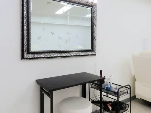 眉毛スタイリング&ホワイトニングサロン　バッカス