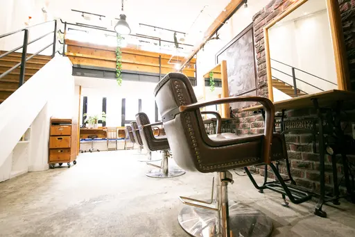 WEST SIDE STANDARD 南船場店