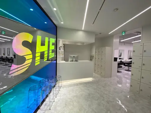 ヘアサロンSHE