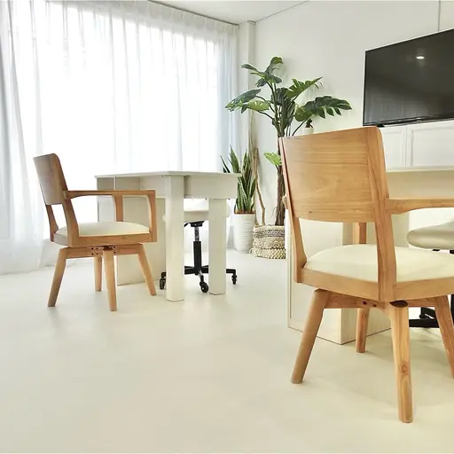 Funnail salon & school