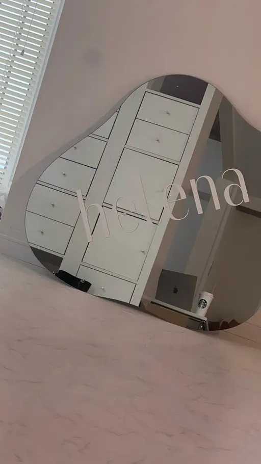 ネイルサロンヘレナ博多店