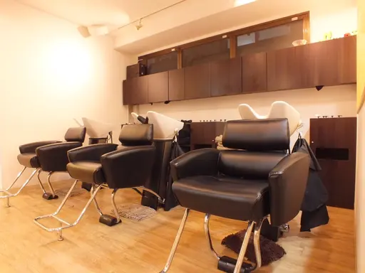 グランバイアトリエドングリ