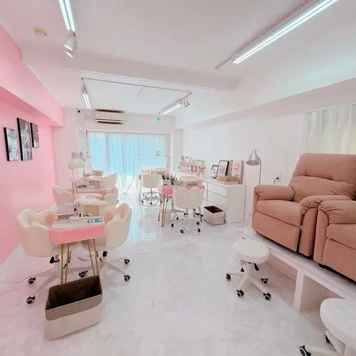 Mika Nails 心斎橋店