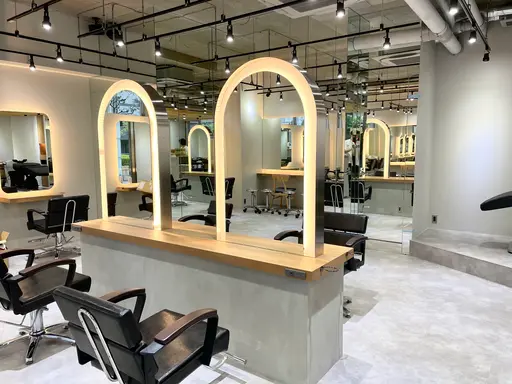 salon de MiLK 新百合ヶ丘