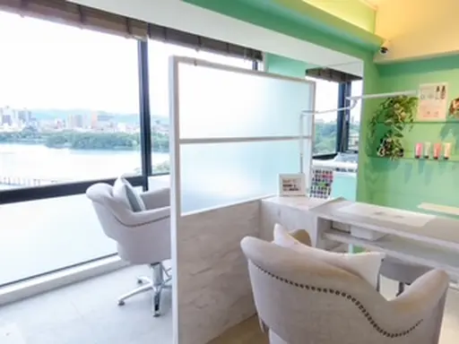 BULLION nail&eye 本店