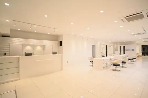 Ash 武蔵小金井店